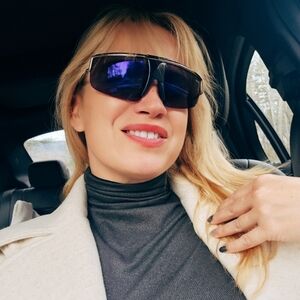 Max MARA Stylish  Sunglasses.